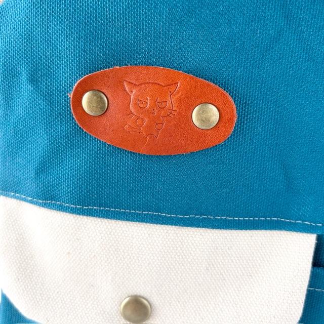 長財布ok⭐︎空色＋生成り帆布の猫boxerボディバッグ | 4枚目