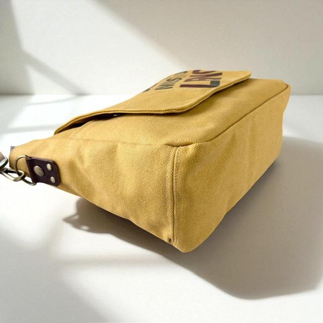 マスタード帆布の猫boxerデカロゴフラップショルダーバッグ | 11枚目