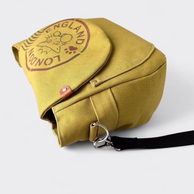 マスタード帆布の猫boxerスタンプフラップバッグ | 8枚目